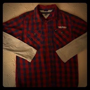 Tommy Hilfiger Boy button down collar shirt